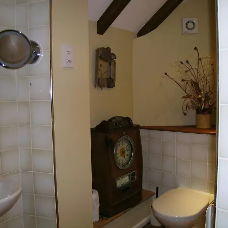 Art Tatil Evi Alston