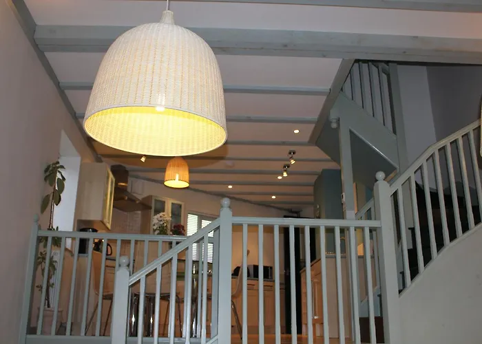 بيت للعطل Art *